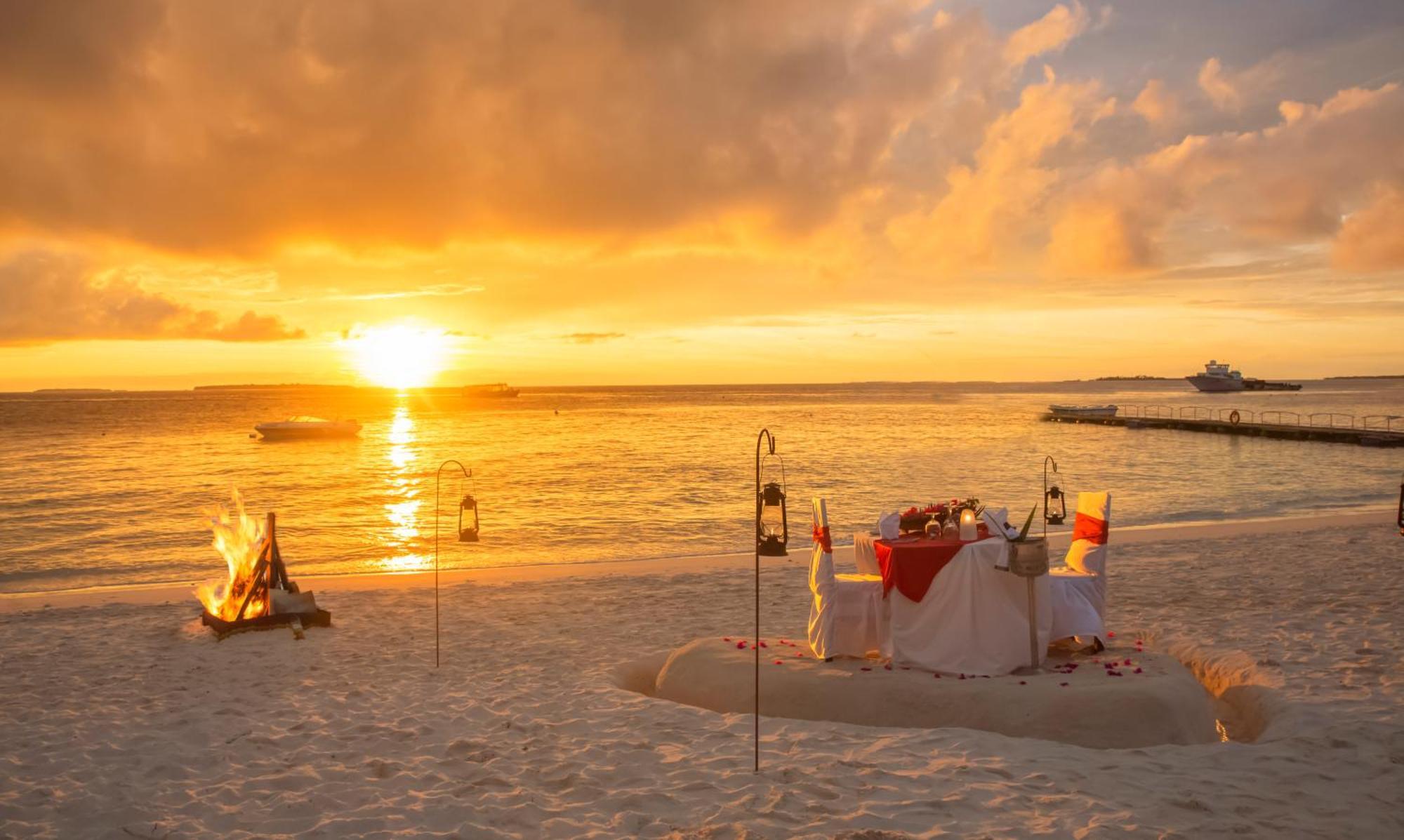 Reethi Beach Resort Kamadhoo Exteriér fotografie